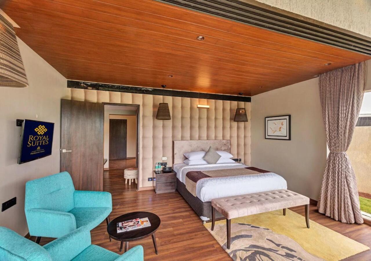Aveda Suites At Aamby Valley City Lonavala Esterno foto