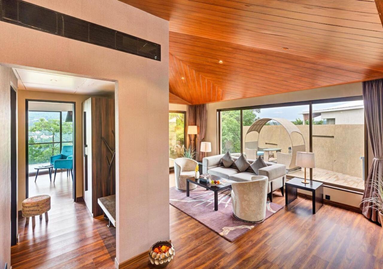 Aveda Suites At Aamby Valley City Lonavala Esterno foto